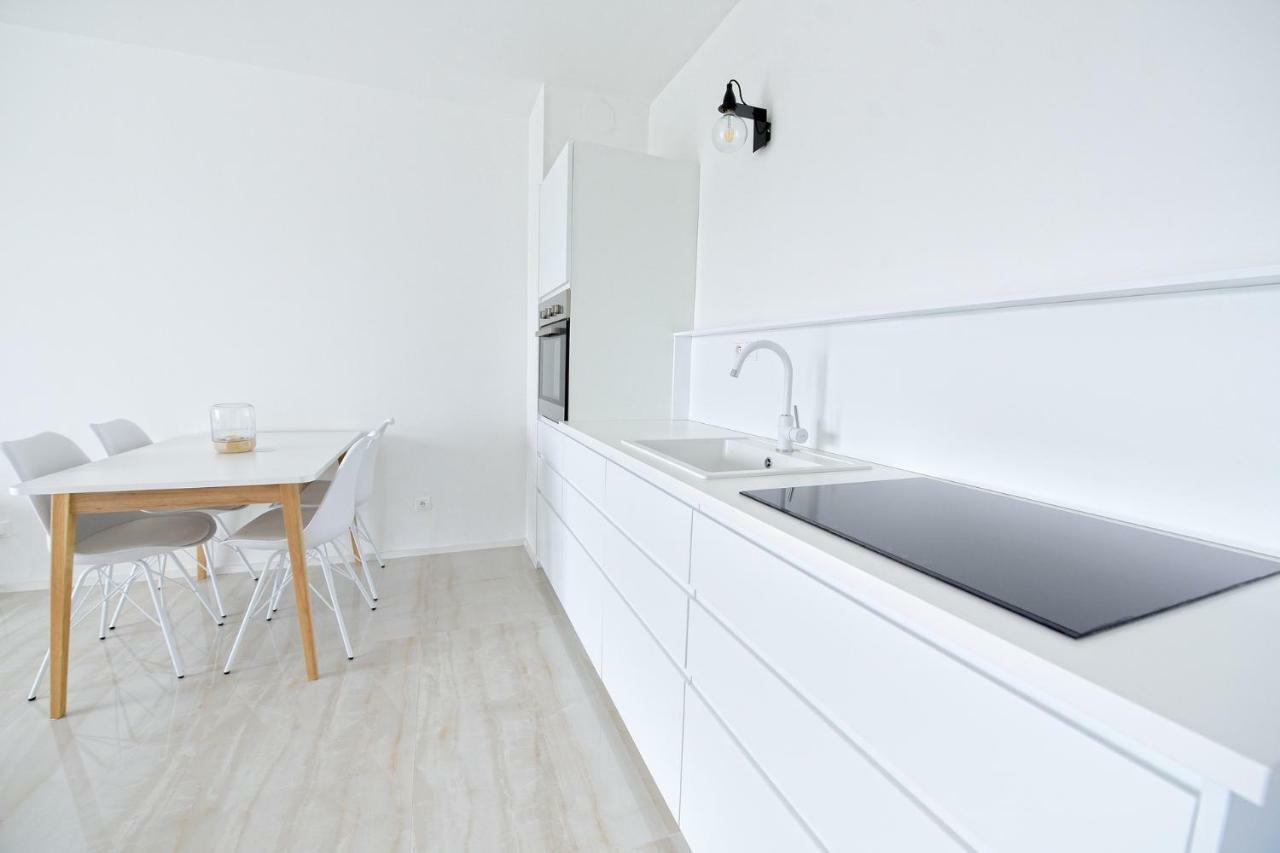 Center Aupark Apartment بييشتِني المظهر الخارجي الصورة